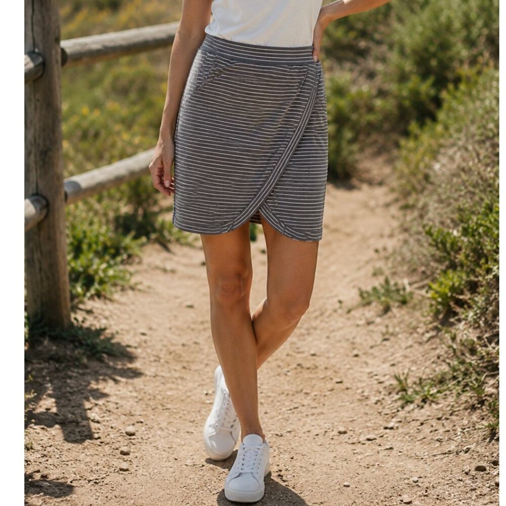 Toad&Co Gray White Striped Faux Wrap Skirt Organic Cotton TENCEL Sz M Gorpcore